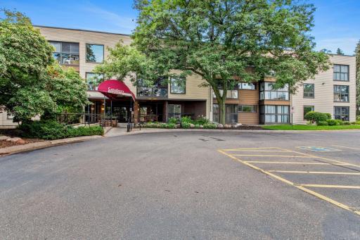 2485 Canabury Drive, 206, Saint Paul, MN 55117