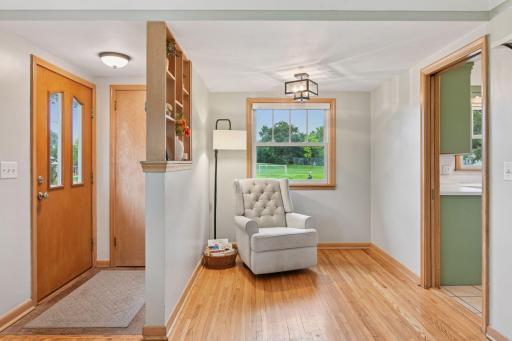 401 Jackson Avenue S, Hopkins, MN 55343