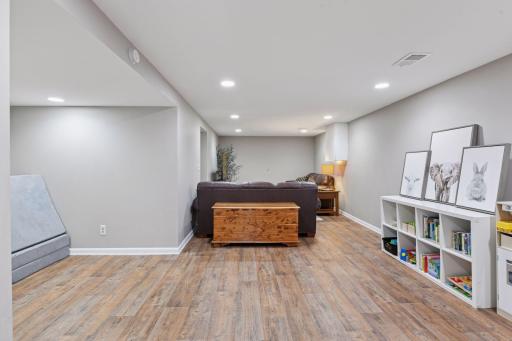 401 Jackson Avenue S, Hopkins, MN 55343