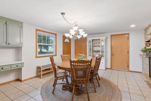 401 Jackson Avenue S, Hopkins, MN 55343