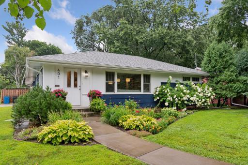 401 Jackson Avenue S, Hopkins, MN 55343