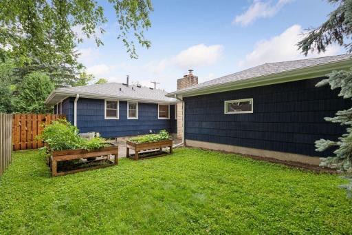 401 Jackson Avenue S, Hopkins, MN 55343
