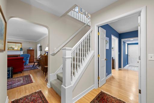 532 Janalyn Circle, Minneapolis, MN 55416