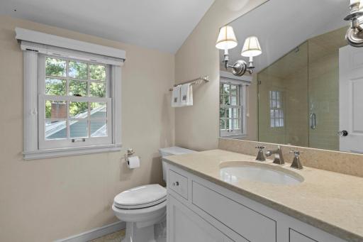 532 Janalyn Circle, Minneapolis, MN 55416