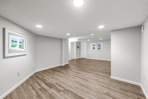532 Janalyn Circle, Minneapolis, MN 55416
