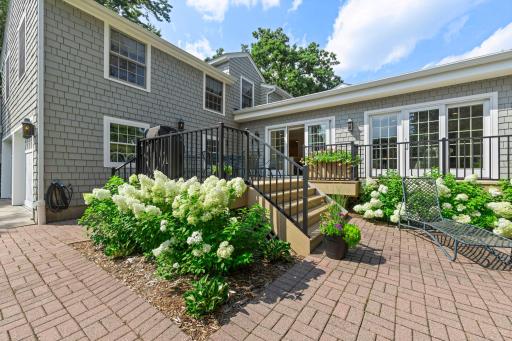 532 Janalyn Circle, Minneapolis, MN 55416