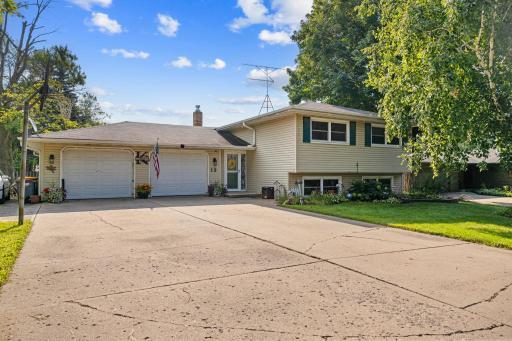 13 Mitchell Drive, Faribault, MN 55021