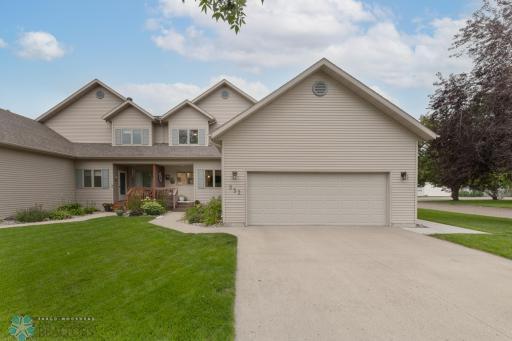 252 9th Avenue N, Casselton, ND 58012