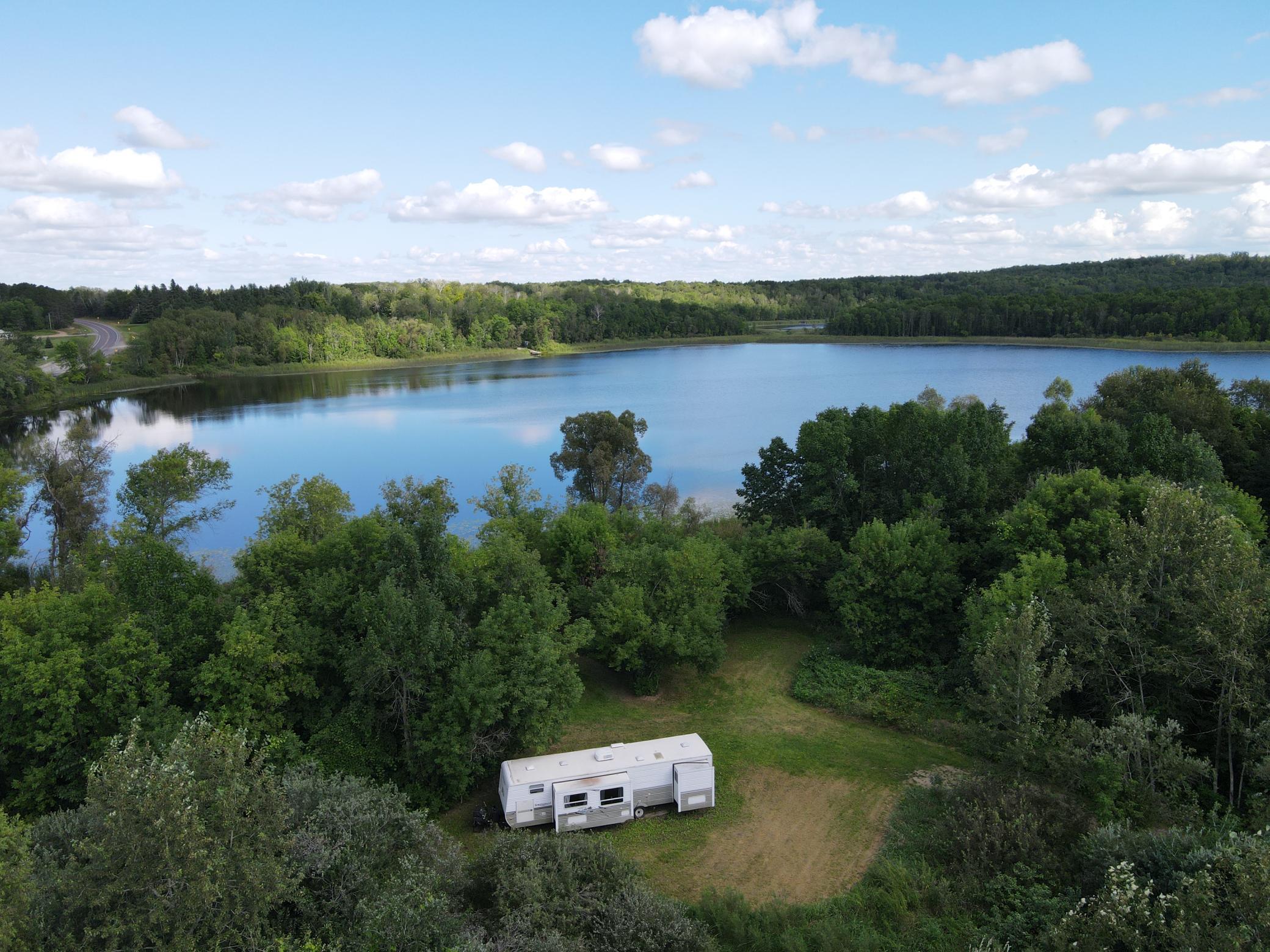 Welcome to Hill Lake