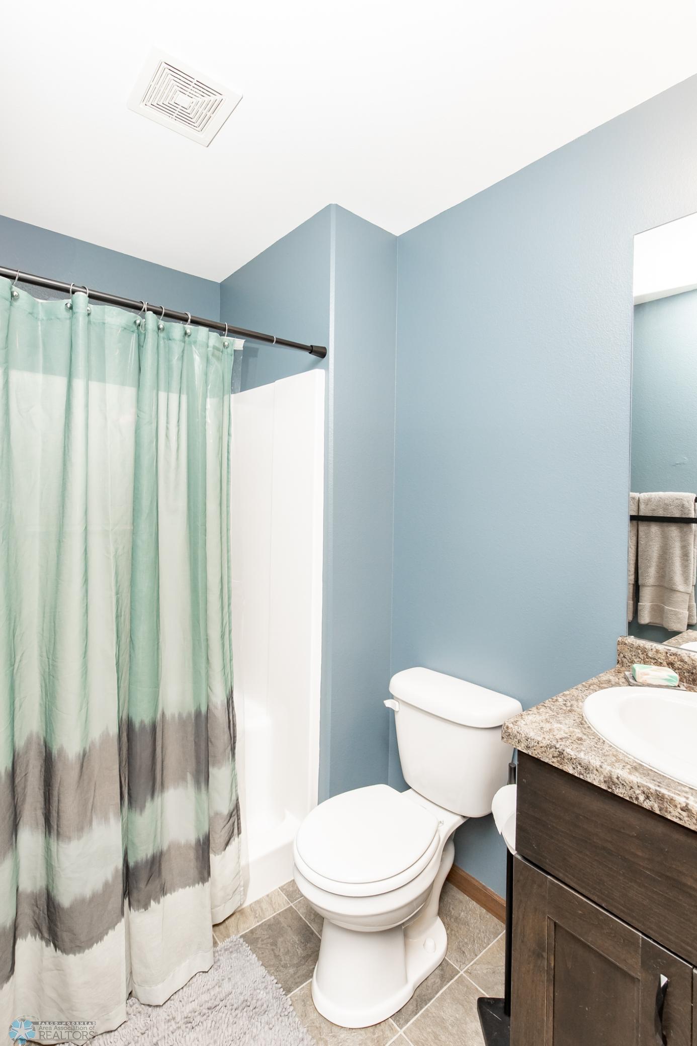 Bathroom 3 - 3/4