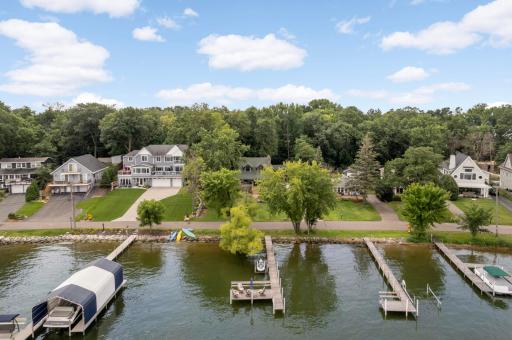 3405 Crystal Bay Road, Wayzata, MN 55391