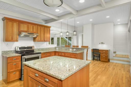 3405 Crystal Bay Road, Wayzata, MN 55391
