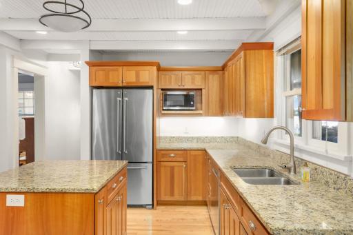 3405 Crystal Bay Road, Wayzata, MN 55391
