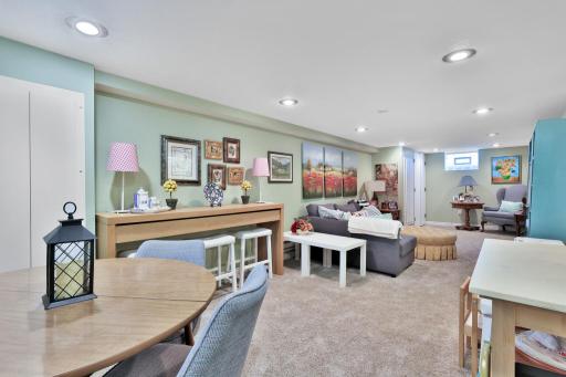 4546 Vincent Avenue N, Minneapolis, MN 55412