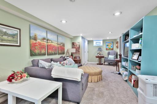4546 Vincent Avenue N, Minneapolis, MN 55412