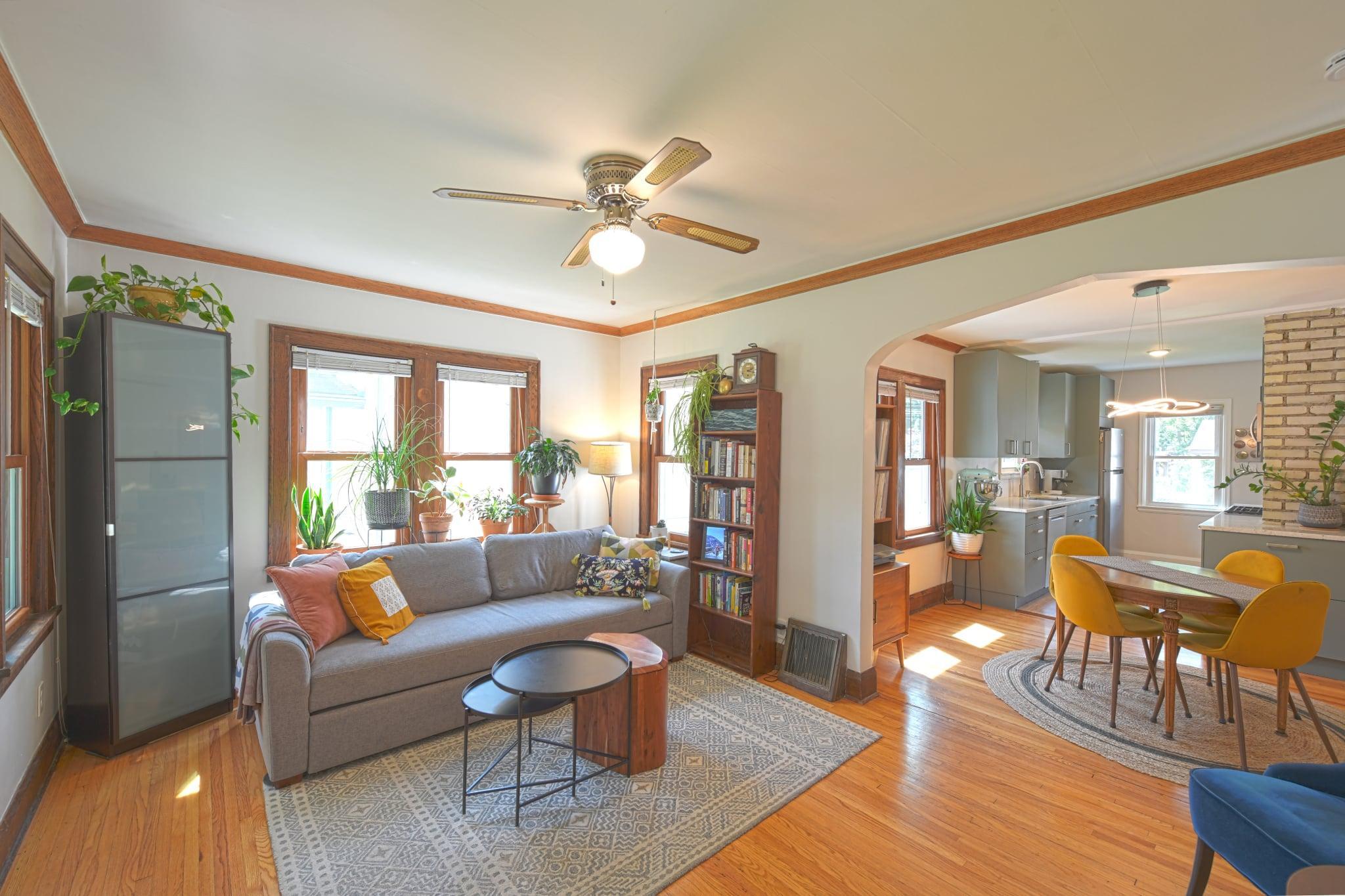 This home is great for entertaining!