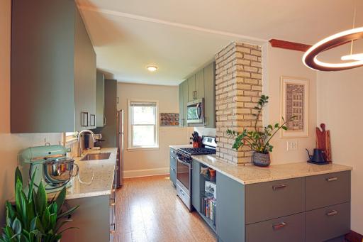 Lovely renovated kitchen with newer appliances.