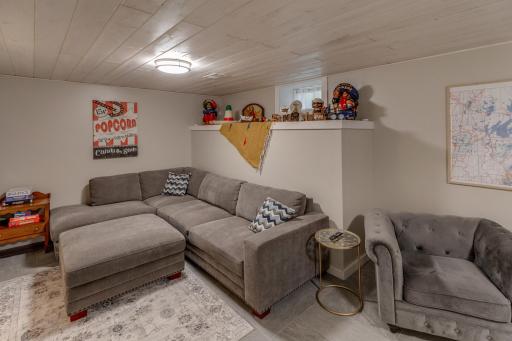 209 Park Avenue W, Hackensack, MN 56452