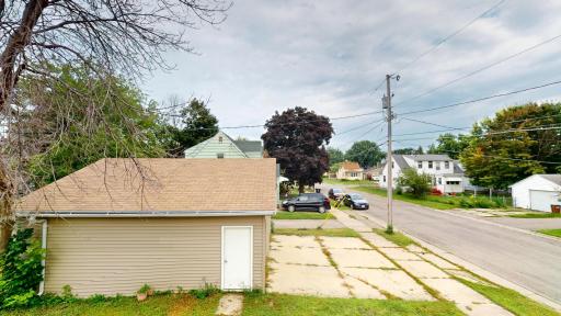 1301 6th Avenue NE, Austin, MN 55912