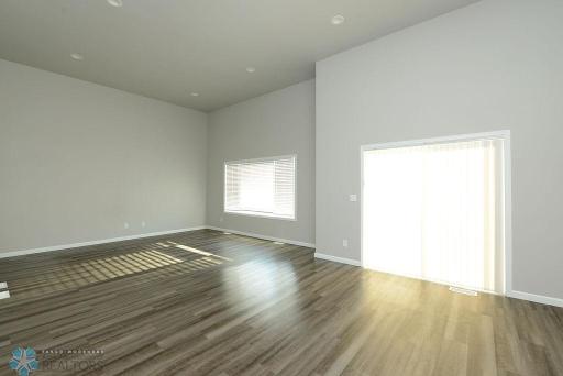 6850 Thomas Street, Horace, ND 58047