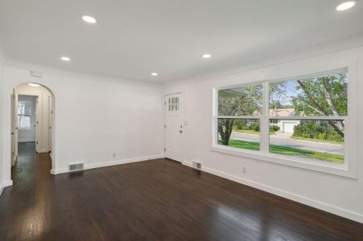 242 Butler Avenue W, West Saint Paul, MN 55118