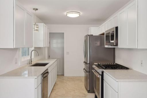242 Butler Avenue W, West Saint Paul, MN 55118