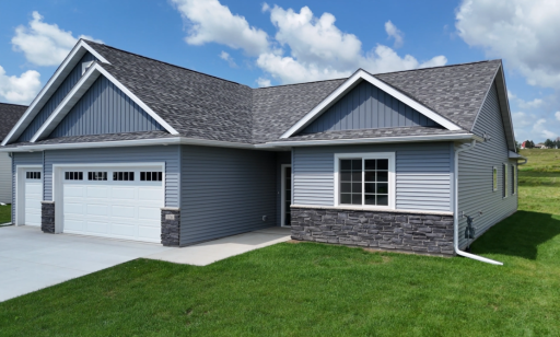 106 Fairway Street, Zumbrota, MN 55992