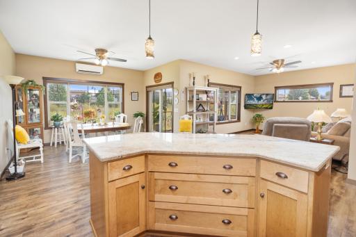 20250818-1204_MulberryCt_StCloud_Int-10.jpg
