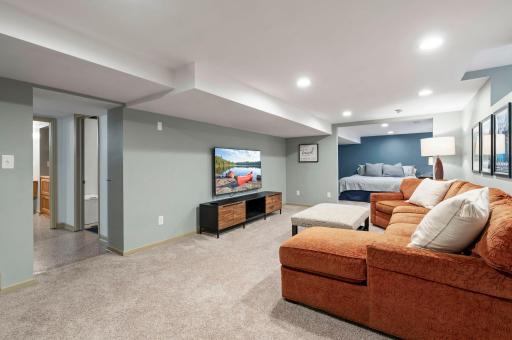 2123 Juno Avenue, Saint Paul, MN 55116