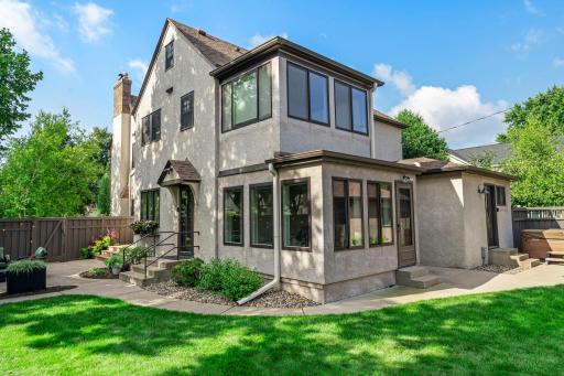 2123 Juno Avenue, Saint Paul, MN 55116