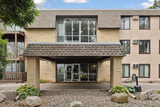 3399 Kent Street, 211, Saint Paul, MN 55126
