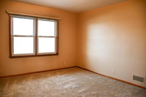 1206 S Shore Drive, Worthington, MN 56187
