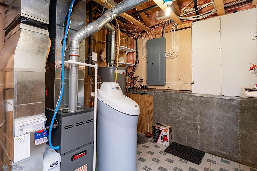 Gas Forced Air Furnace/AC/Gas WaterHeater