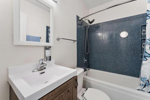 Main floor full bath