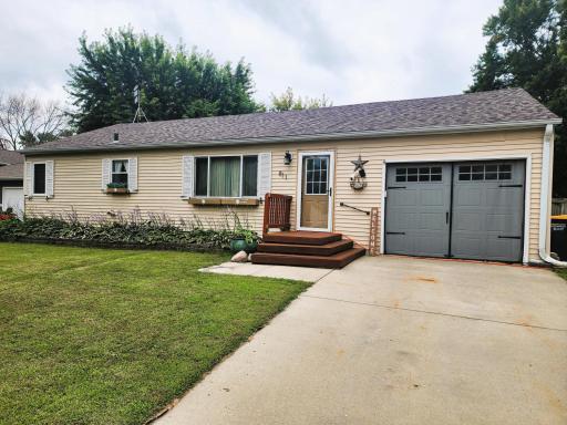 811 1st Street NE, Dodge Center, MN 55927