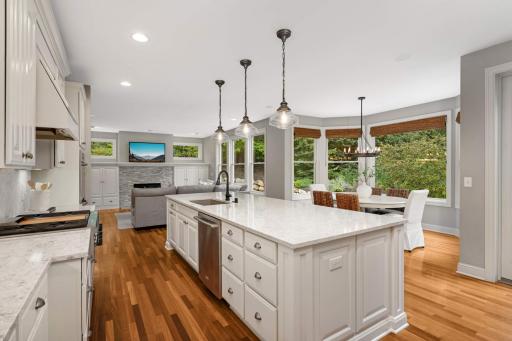 7116 Valley View Road, Minneapolis, MN 55439