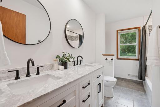 10117 Irwin Road, Minneapolis, MN 55437