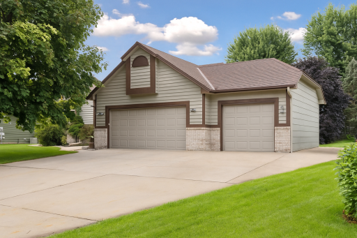 Welcome to 470 Hawthorn Rd! This well-maintained 4-bed, 4-bath home is set in a fabulous neighborhood and offers a 3-car garage with a spacious concrete driveway.