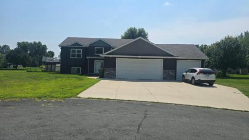110 4th Place SW, Geneva, MN 56035