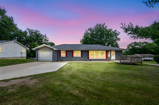 531 19th St Windom MN-01 day to dusk.jpeg