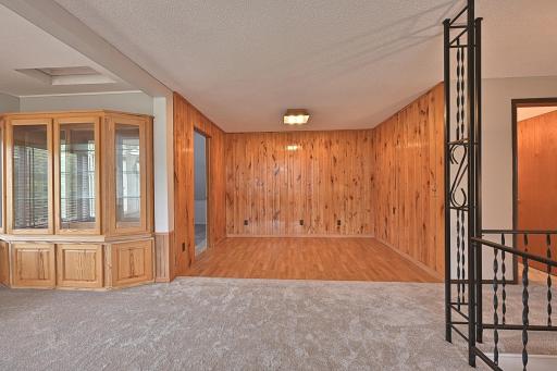 BUILT IN CABINET ALSO, THIS AREA COULD BE USED FOR SO MANY IDEAS (CRAFT AREA, PLAY AREA, OFFICE, WEIGHT ROOM)