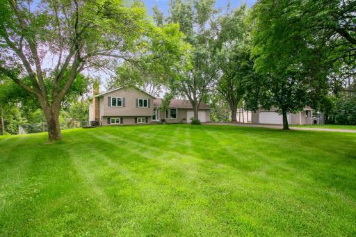 13504 Riverview Drive NW, Elk River, MN 55330