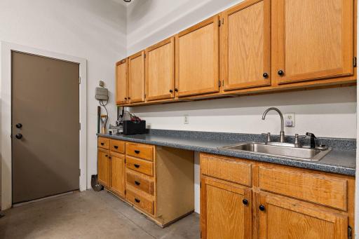 48-web-or-mls-1224 St Johns Drive, Woodbury, MN 55129-30.jpg