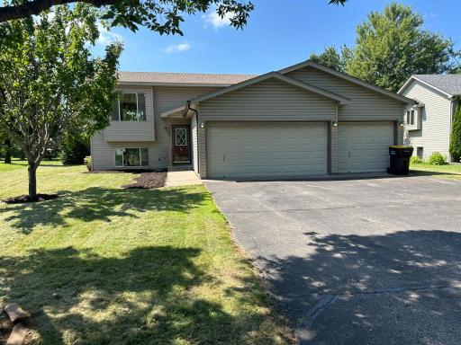 1547 Harvest Lane, Shakopee, MN 55379