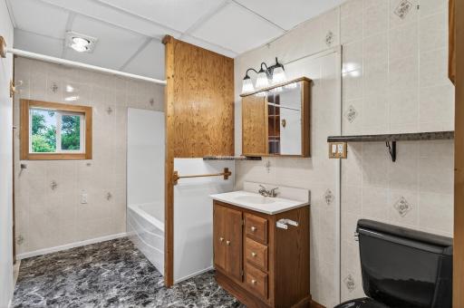 26_2385_260th_Ave26_mls.jpg