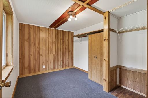 28_2385_260th_Ave28_mls.jpg