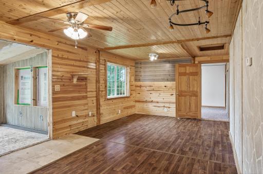 10_2385_260th_Ave10_mls.jpg
