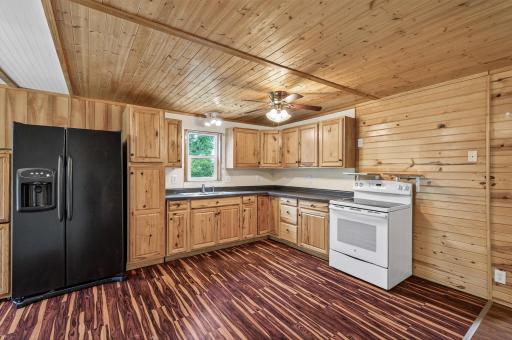 14_2385_260th_Ave14_mls.jpg