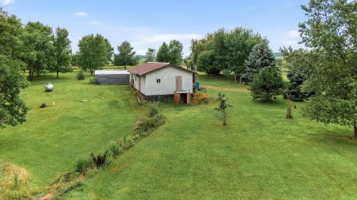 68_2385_260th_Ave67_mls.jpg