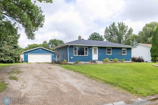 707 9th Avenue SE, Barnesville, MN 56514